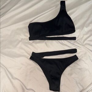 Black One-Shoulder Bikini Set